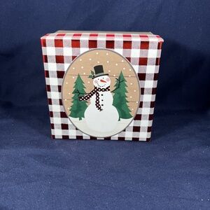 OLD EAST MAIN CO Christmas Snowman Red White Buffalo Plaid Gift Box Winter